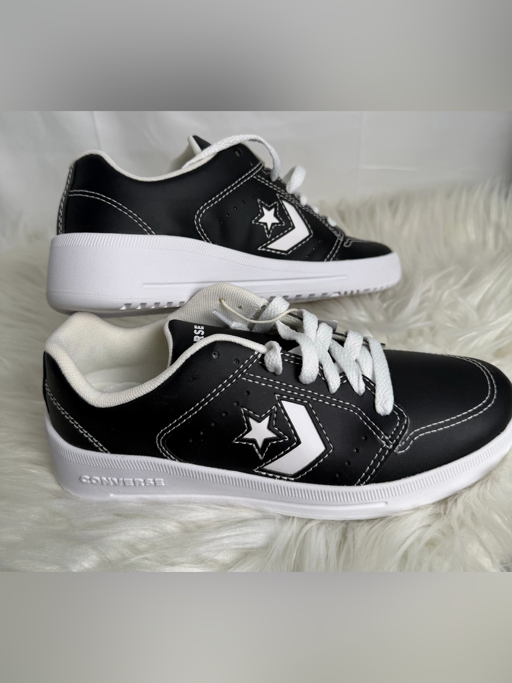 Converse Kids unisex  boy 3, girl 4.5 , CM 21